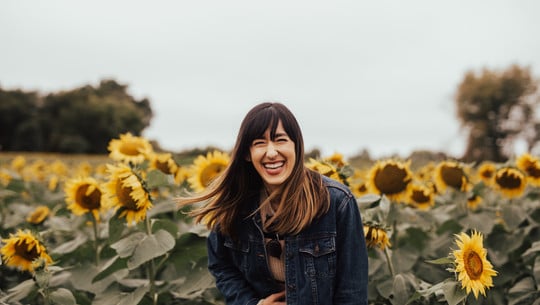 lachen-unsplash-1920x1209 Lachen ist gesund