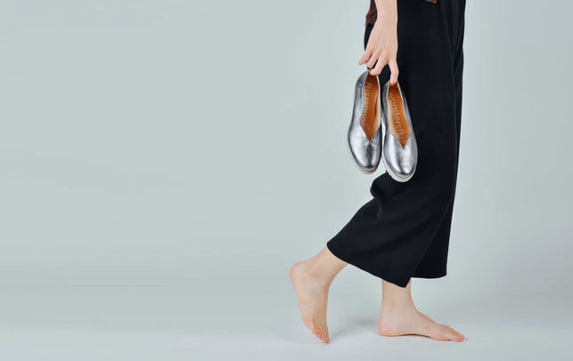 Capsule Wardrobe: 10 Essentials für den minimalistischen Kleiderschrank capsule wardrobe stoffhose