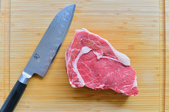 messer-fleisch-x-sarayudei-160808 Sprüche, die Vegetarier und Veganer nicht mehr hören können: Messer mit Fleisch