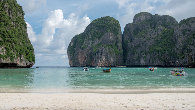 MayaBay-pb-pen_ash-190226-1280x720 "The Beach", Maya Bay, Ko Phi Phi Leh, Thailand