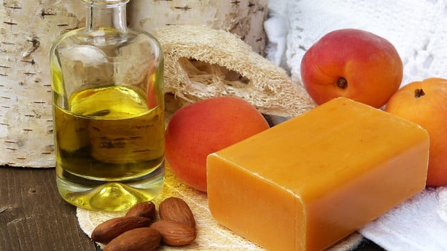 naturkosmetik-ist-biologisch-abbaubar-und-aus-natue-cc0-pixabay-silviarita-170717 Naturkosmetik ist biologisch abbaubar und aus natürliche Inhaltsstoffen