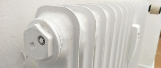 Heizung entlüften: Wenn der Heizkörper nicht warm wird - so geht's
