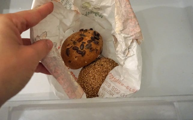 einfrieren-ohne-plastik-papiertuete-u-170303-1280x600 Einfrieren ohne Plastik: In Papiertüten