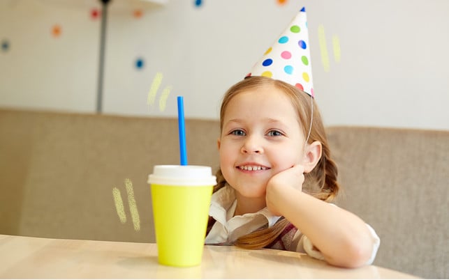 raus-aus-kinderzimmern-kindergeburtstag-c-190226-1280x800 Auch der Kindergeburtstag kann fröhlich UND nachhaltig gefeiert werden