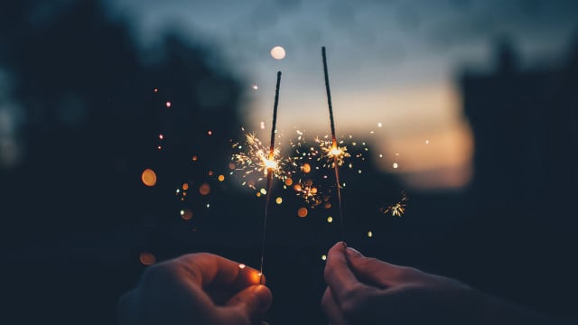 wunderkerzen-3-dinge-pb 3 Dinge, die du mit einer Wunderkerze auf keinen Fall tun solltest