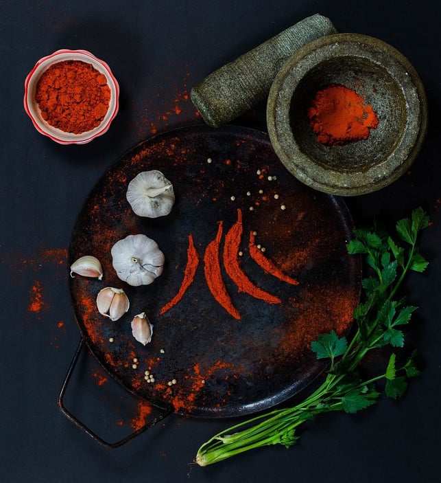 du-kanns-deiner-chilisosse-mit-frischen-kraeutern-et-cc0-pixabay-allanlau2000-190314_download Du kanns deiner Chilisoße mit frischen Kräutern etwas Frische verleihen.