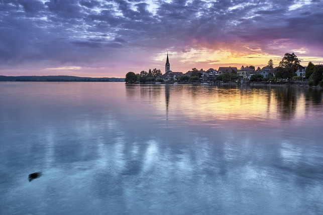 der-schwarzwald-jura-bodensee-weg-beginnt-im-schwa-cc0-pixabay-nordseher-210920_download Der Schwarzwald-Jura-Bodensee-Weg beginnt im Schwarzwald und endet am Bodensee.