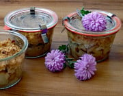 Kuchen im Glas: Rezept für Apfel-Birnen-Crumble