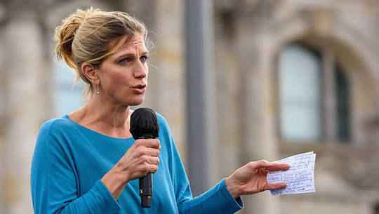 "Einfach mal durchregieren"? Maja Göpel über Klimaschutz in Demokratien Maja Göpel