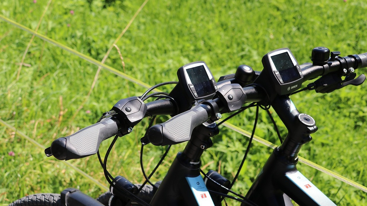 mini elektrische fahrradpumpe Luftpumpe Kompressor: mit Digitalanzeige Anhängerkupplung für Hundefahrradanhänger Stadtfahrrad Rahmenhöhe:55 cm