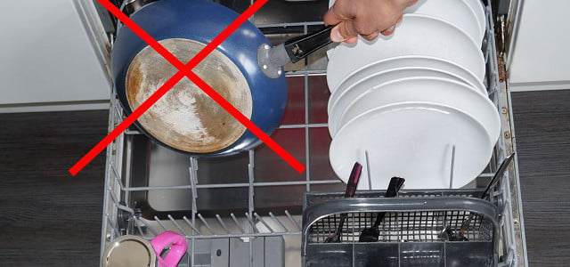 Nicht spülmaschinengeeignet: Diese Dinge gehören nicht in den Geschirrspüler