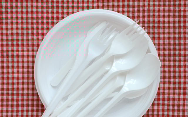muell-vermeiden-plastikgeschirr-c-160621-1280x800 Unnötiger Müll: Plastikgeschirr und -besteck