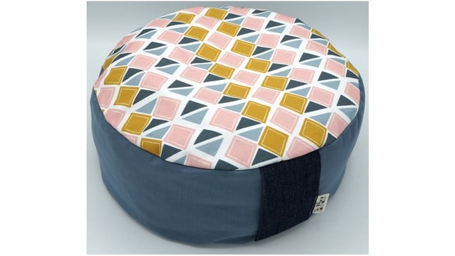 HipHipHurra-MeditationskissenSitzriese-ku-HipHipHurra-20221123-1280x720 Nachhaltiges Meditationskissen von HipHip Hurra