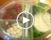 Salat in Plastik aus dem Supermarkt: Umweltsünde