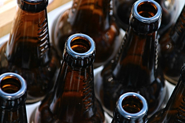 glas-laesst-sich-beliebig-oft-ohne-qualitaetsverlust-cc0-pixabay-manfredrichter-180710_download Glas lässt sich beliebig oft ohne Qualitätsverluste recyceln.