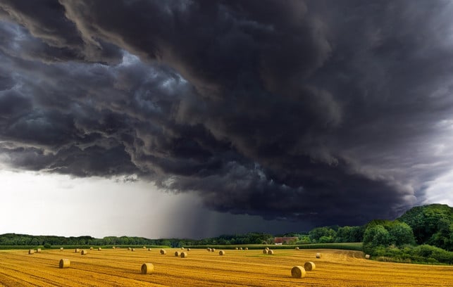 gewitter-entstehen-wenn-heisse-und-kalte-luft-aufei-cc0-pixabay-pixel2013-180608_download Gewitter entstehen wenn heiße und kalte Luft aufeinandertreffen
