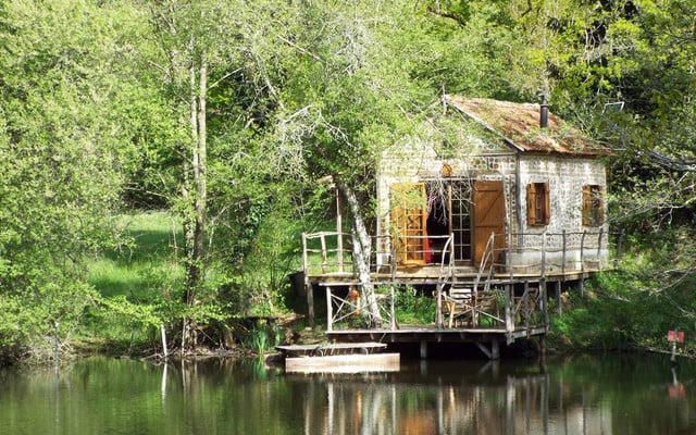 tiny-house-mieten-fishermans-cabin-z-www.canopyandstars.co.uk-200124-1000x625 Tiny Houses mieten: Fisherman's Cabin Frankreich