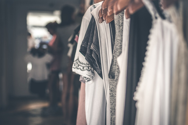 deine-gebrauchte-kleidung-kannst-du-auch-im-naechst-cc0-pixabay-boutiquegirlish21-220318_download Deine gebrauchte Kleidung kannst du auch im nächsten Second-Hand-Shop in deiner Nähe abgeben.