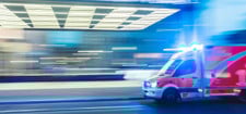 krankenwagen-cc0-public-domain-unsplash-camilo-jimenez-220817 Krankenwagen