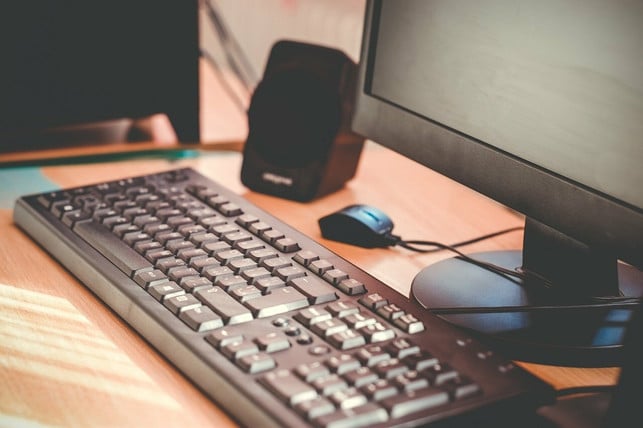 einige-putzmittel-und-sachen-eignen-sich-nicht-da-cc0-pixabay-coyot-210323_download Einige Putzmittel und -sachen eignen sich nicht dafür, einen Bildschirm zu reinigen.