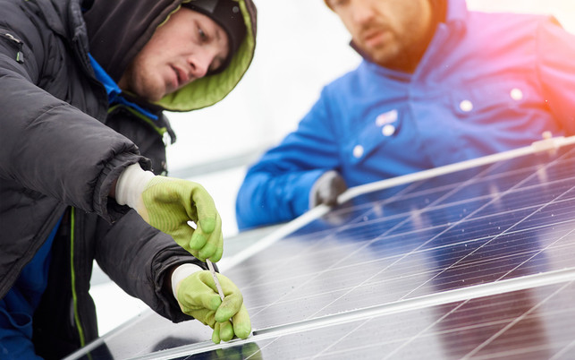 Solarpanel Bürgerstrom aus PV-Projekten ist ein Anwendungsgebiet der Blockchain-Technik