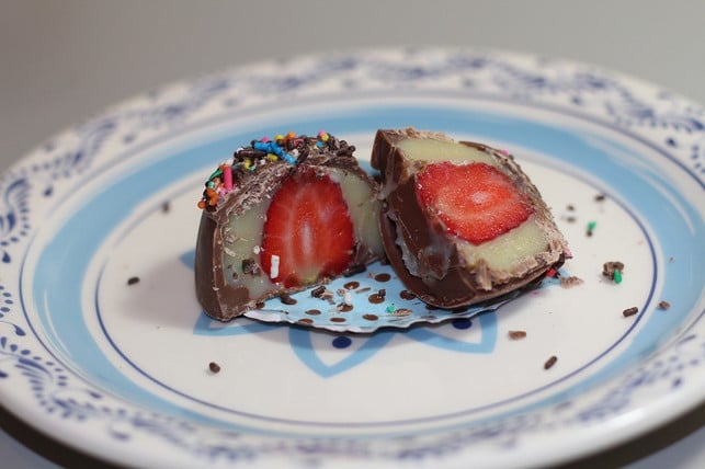 auch-suesswaren-und-desserts-koennen-natriumcitrate-z-cc0-pixabay-larikoze-191113_download Auch Süßwaren und Desserts können Natriumcitrate zugesetzt sein.