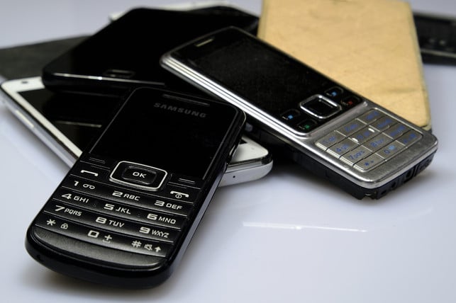 spende-dein-ausrangiertes-handy-einer-organisation-cc0-pixabay-bru-no-210919_download Spende dein ausrangiertes Handy an eine Organisation und schenke ihm so ein zweites Leben.