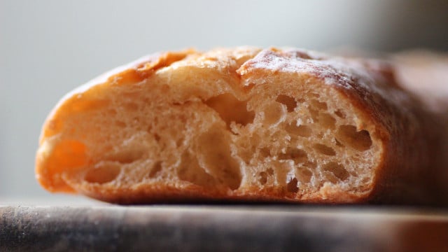 Wurzelbrot: Einfaches Rezept für knuspriges Weißbrot - Utopia.de