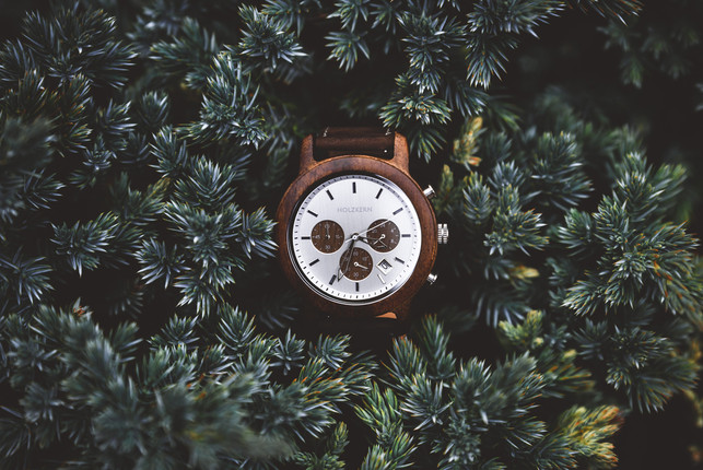 Holzkern-Uhr-z-20190121-1280x860 Holzkern-Uhr