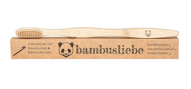die-zahnbuersten-von-bambusliebe-haben-eine-leicht-bambusliebe-amazon-180725_download Die Zahnbürsten von bambusliebe haben eine leicht wellenartige Form.