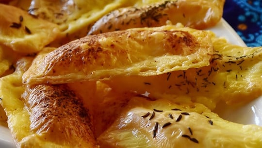 kaese-chips-cc0-pixabay-ritae-181230 Käse Chips