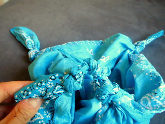 furoshiki-tasche-schritt-3-utopia-leonie-barghorn-200713_download Furoshiki-Tasche, Schritt 3.