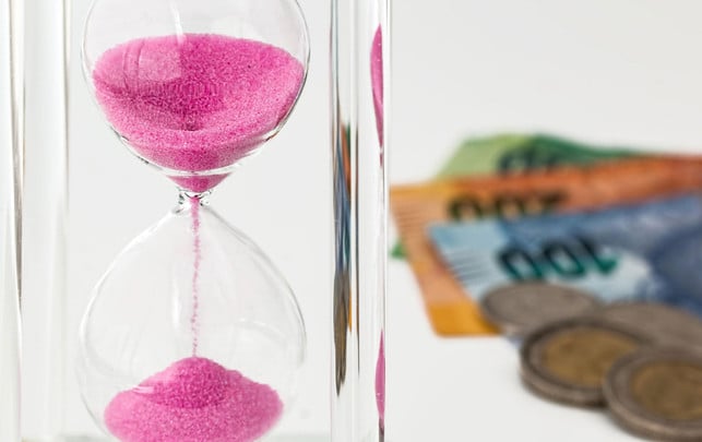 Ich habe meine Arbeitszeit auf 32 Stunden reduziert – darum habe ich es nur 6 Monate ausgehalten Zeit vs. Geld