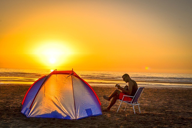 camping-1646504_640 Nachhaltig reisen - Checkliste Urlaub