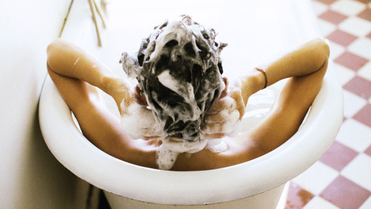 shampoo-ohne-silikone-c-190516-1280x720 Shampoo ohne Silikone