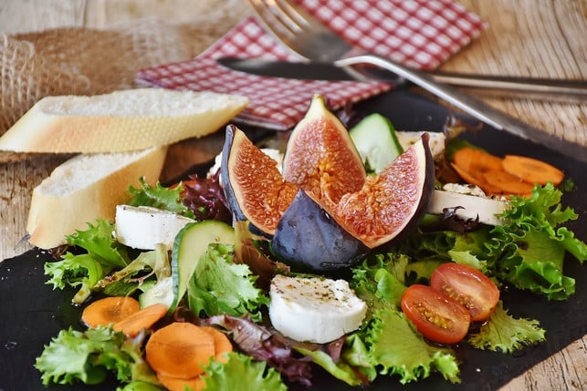 salat-wird-besonders-gesund-wenn-du-ihn-mit-saetti-cc0-pixabay-ritae-220404_download Salat wird besonders gesund, wenn du ihn mit sättigenden Komponenten anreicherst.