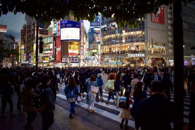 lost-in-the-crowd-viele-kennen-das-gefuehl-sich-cc0-pixabay-mailtotobi-231031_download "Lost in the crowd": Viele kennen das Gefühl, sich einsam zu fühlen, ohne alleine zu sein.