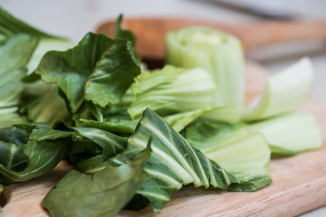 bevor-du-den-pak-choi-braten-kannst-solltest-du-i-cc0-pixabay-zichrini-200519_download Bevor du den Pak Choi braten kannst, solltest du ihn erst waschen und schneiden.
