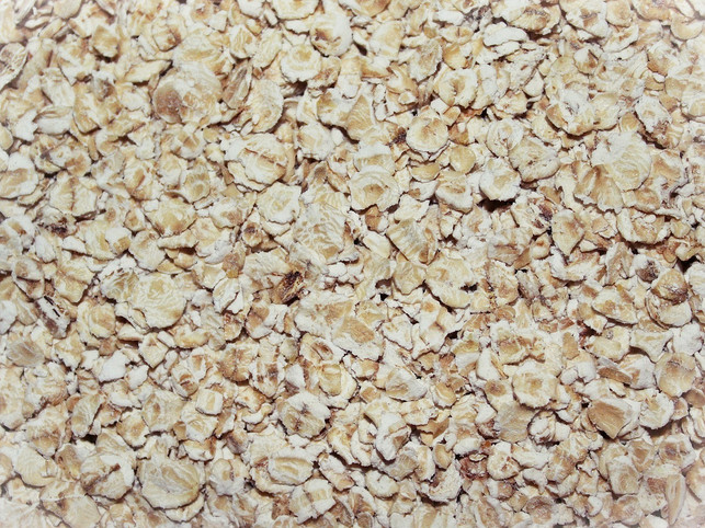 fein-gemahlene-haferflocken-sorgen-fuer-den-peeling-cc0-pixabay-tantetati-200928_download Fein gemahlene Haferflocken sorgen für den Peelingeffekt dieser Maske gegen Pickel.
