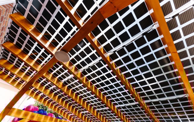 Das Zero Bills Haus produziert mittels Solaranlage seinen eigenen Strom Das Zero Bills Haus produziert mittels Solaranlage seinen eigenen Strom