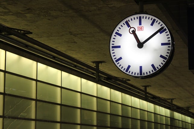 an-grenztarifpunkten-kannst-du-mit-dem-49-euro-tic-cc0-pixabay-tillbrmnn-230414_download An Grenztarifpunkten kannst du mit dem 49-Euro-Ticket ins Ausland reisen.