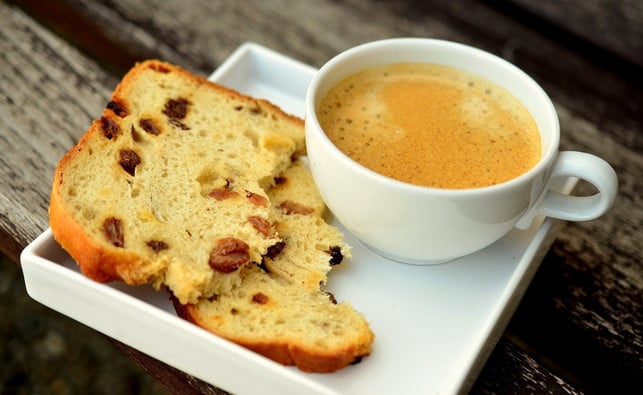 kaffee-und-kuchen-schmecken-nicht-nur-nebeneinande-cc0-pixabay-congerdesign-190326_download Kaffee und Kuchen schmecken nicht nur nebeneinander.