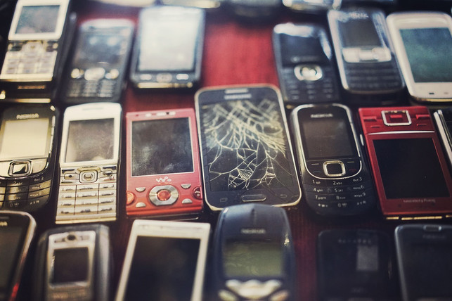 handys-werden-staendig-ersetzt-cc0-pixabay-andreahuyoff-190317_download Handys werden ständig ersetzt