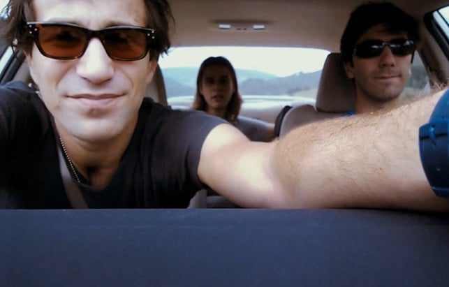 nev-beschliesst-seiner-internetbekanntschaft-einen-catfish-2010-universal-pictures-210324_download Nev beschließt, seiner Internetbekanntschaft einen spontanen Besuch abzustatten.