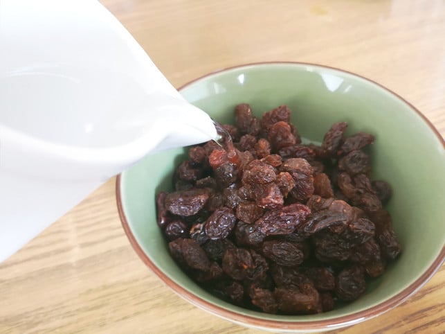 Processed with VSCO with  preset Rosinen werden weicher, wenn du sie in Wasser einlegst