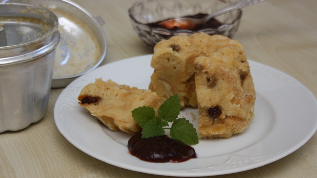 Brotpudding: Rezepte für süße und herzhafte Varianten - Utopia.de