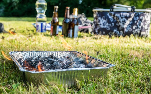 muell-vermeiden-einweggrill-w-animaflora-160621-1280x800 Unnötiger Müll: Einweggrills