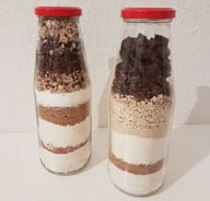 leckere-schokocookies-baeckst-du-ganz-einfach-mit-d-charlotte-gneupel-utopia-181110_download Leckere Schokocookies bäckst du ganz einfach mit der Backmischung im Glas.