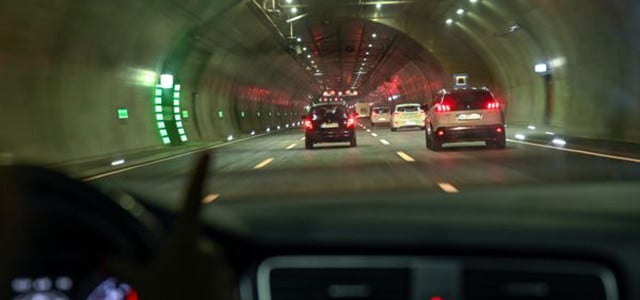 Autobahn Tunnel