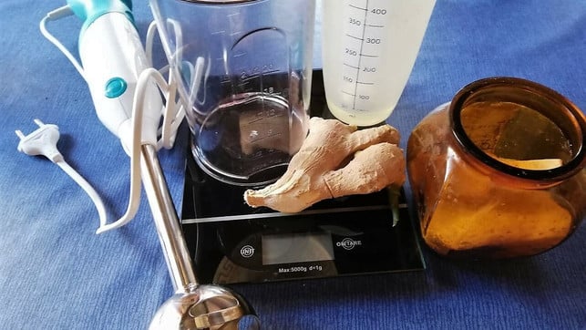 fuer-eine-herzhafte-ingwerpaste-brauchst-du-ledigli-victoria-clauss-utopia-210816 Für eine herzhafte Ingwerpaste brauchst du lediglich drei Zutaten.